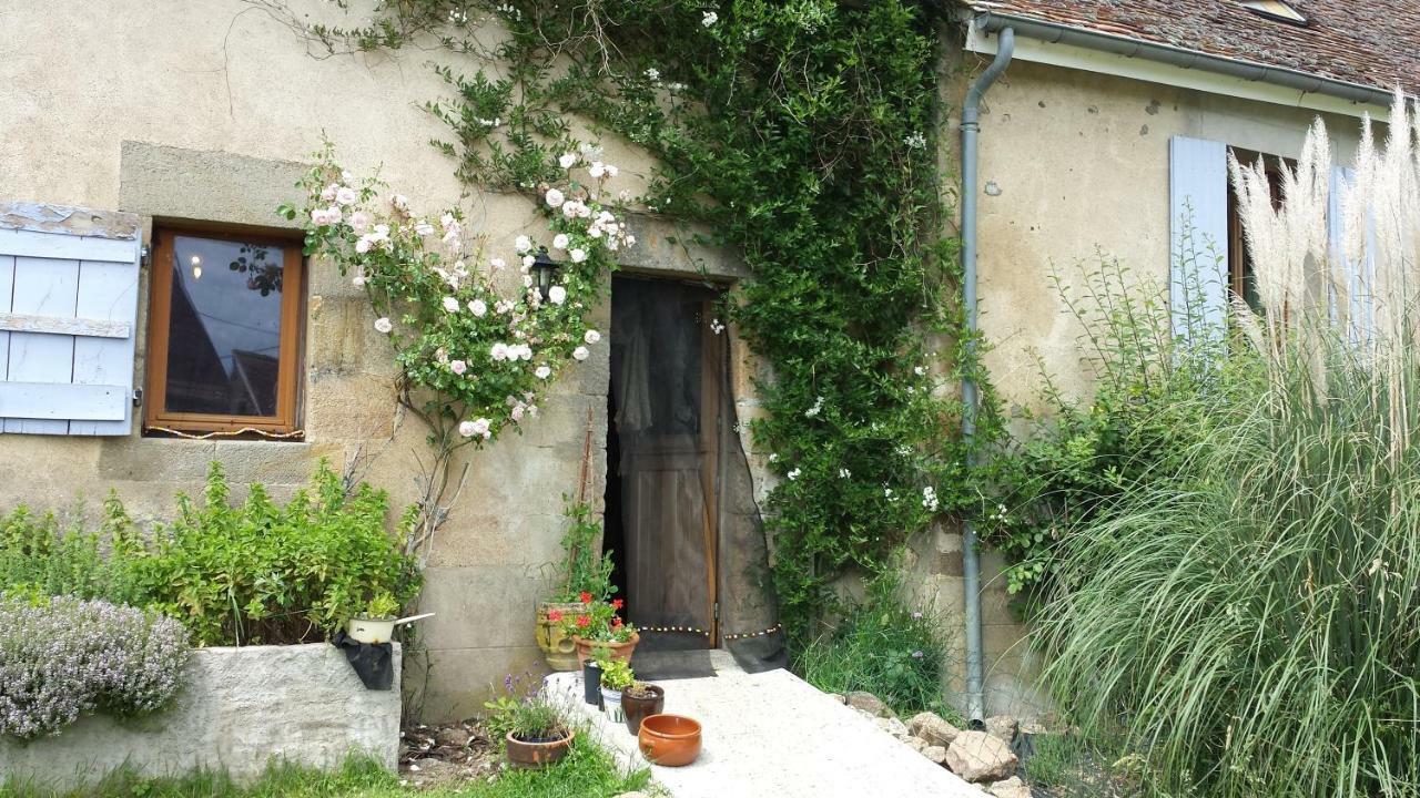 Le Petit Savriere B&B Tronget Exteriör bild