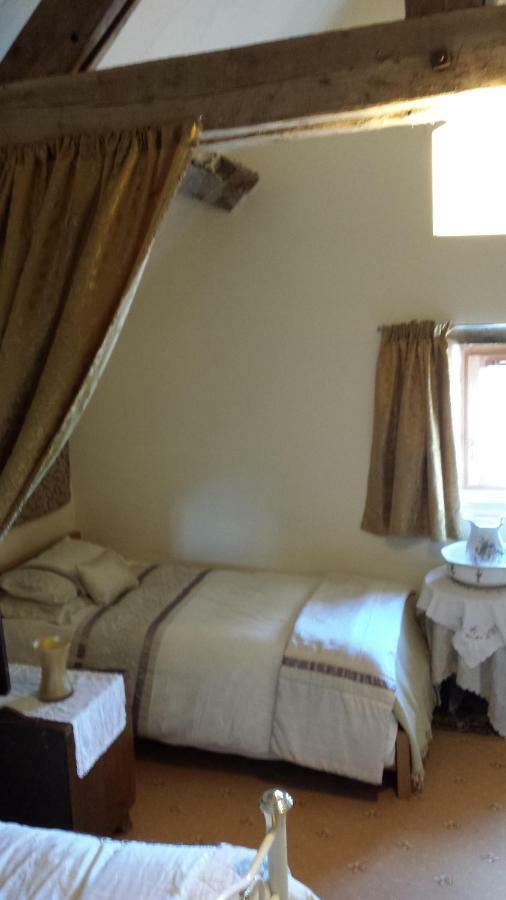Le Petit Savriere B&B Tronget Exteriör bild