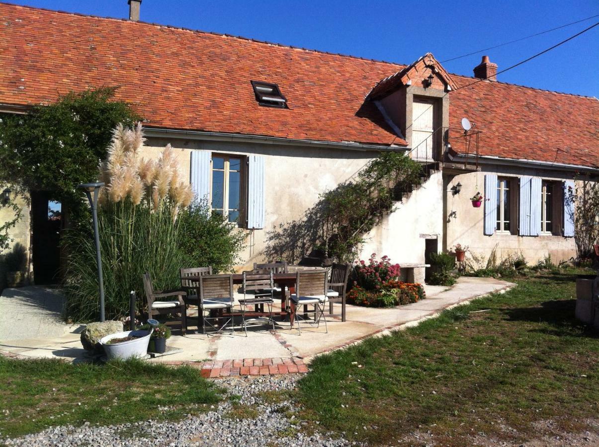 Le Petit Savriere B&B Tronget Exteriör bild
