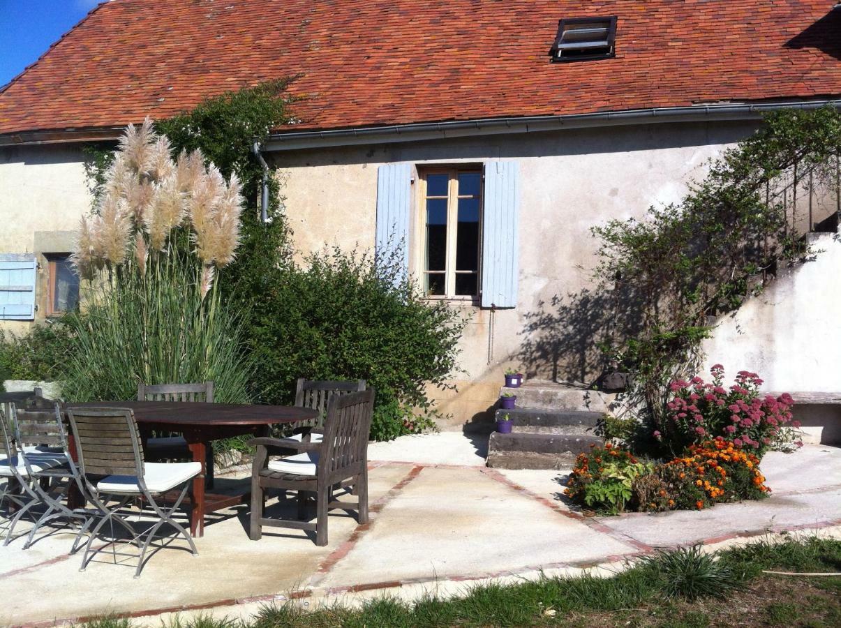 Le Petit Savriere B&B Tronget Exteriör bild