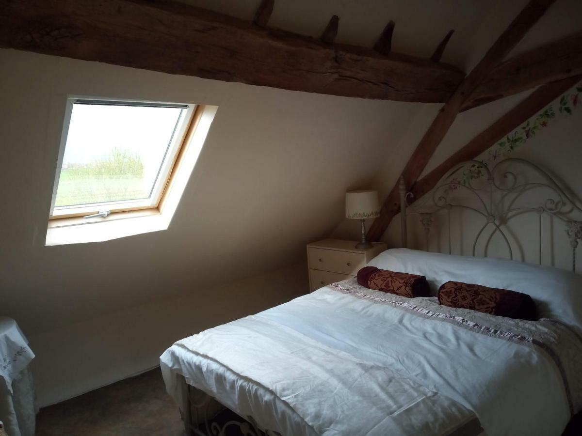 Le Petit Savriere B&B Tronget Exteriör bild